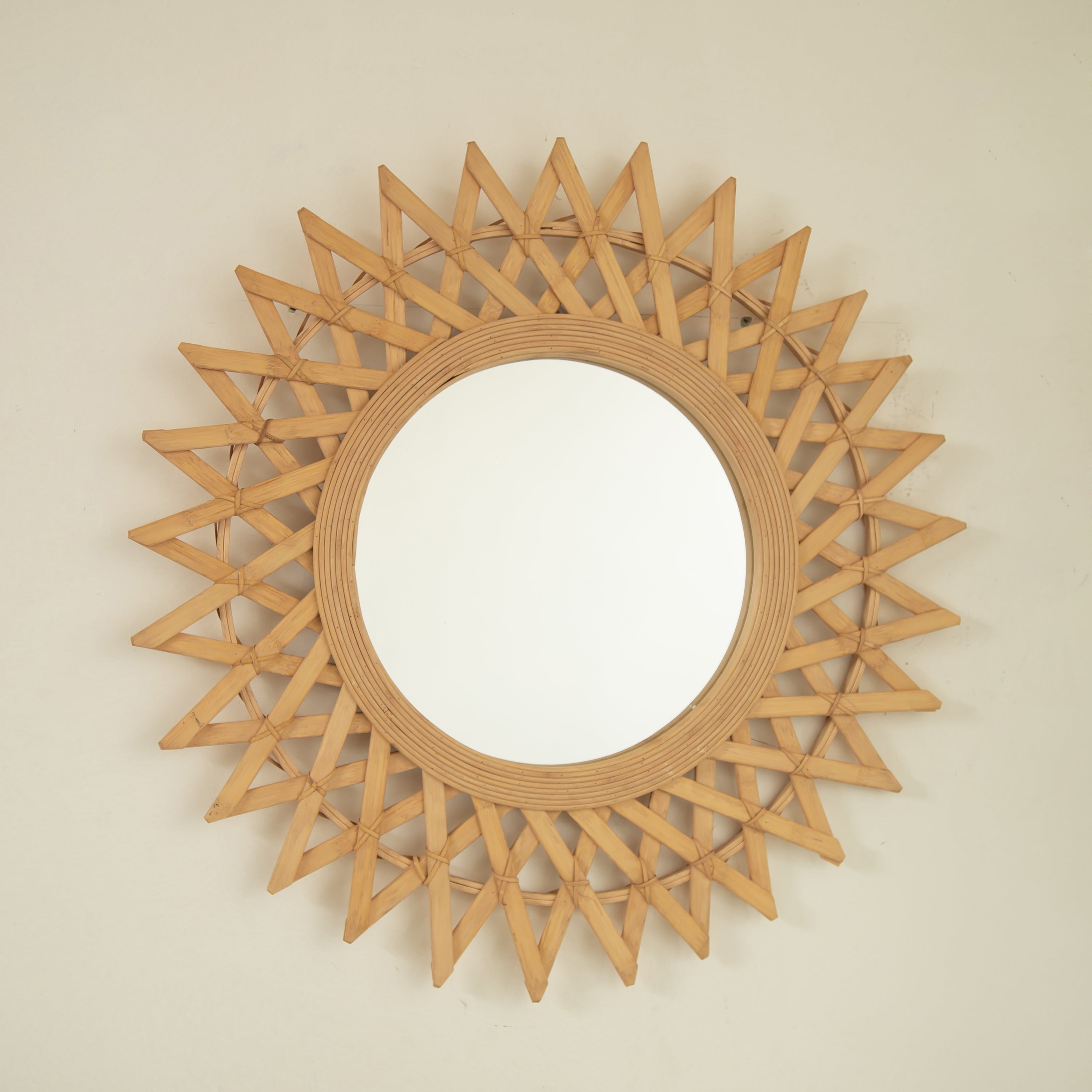 24'' Solana Round Bamboo Hemp Mirror