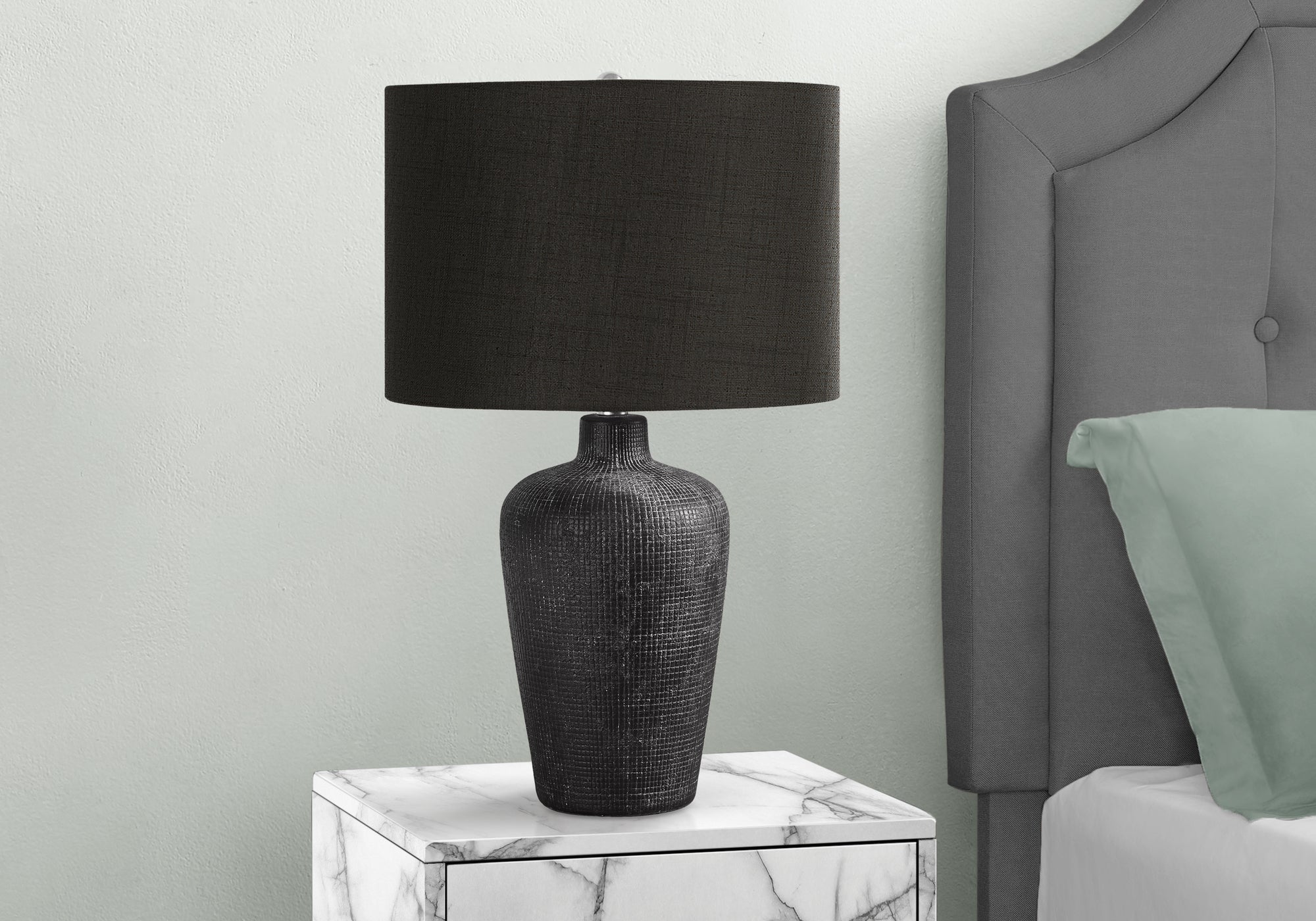 Laurel Ceramic Table Lamp