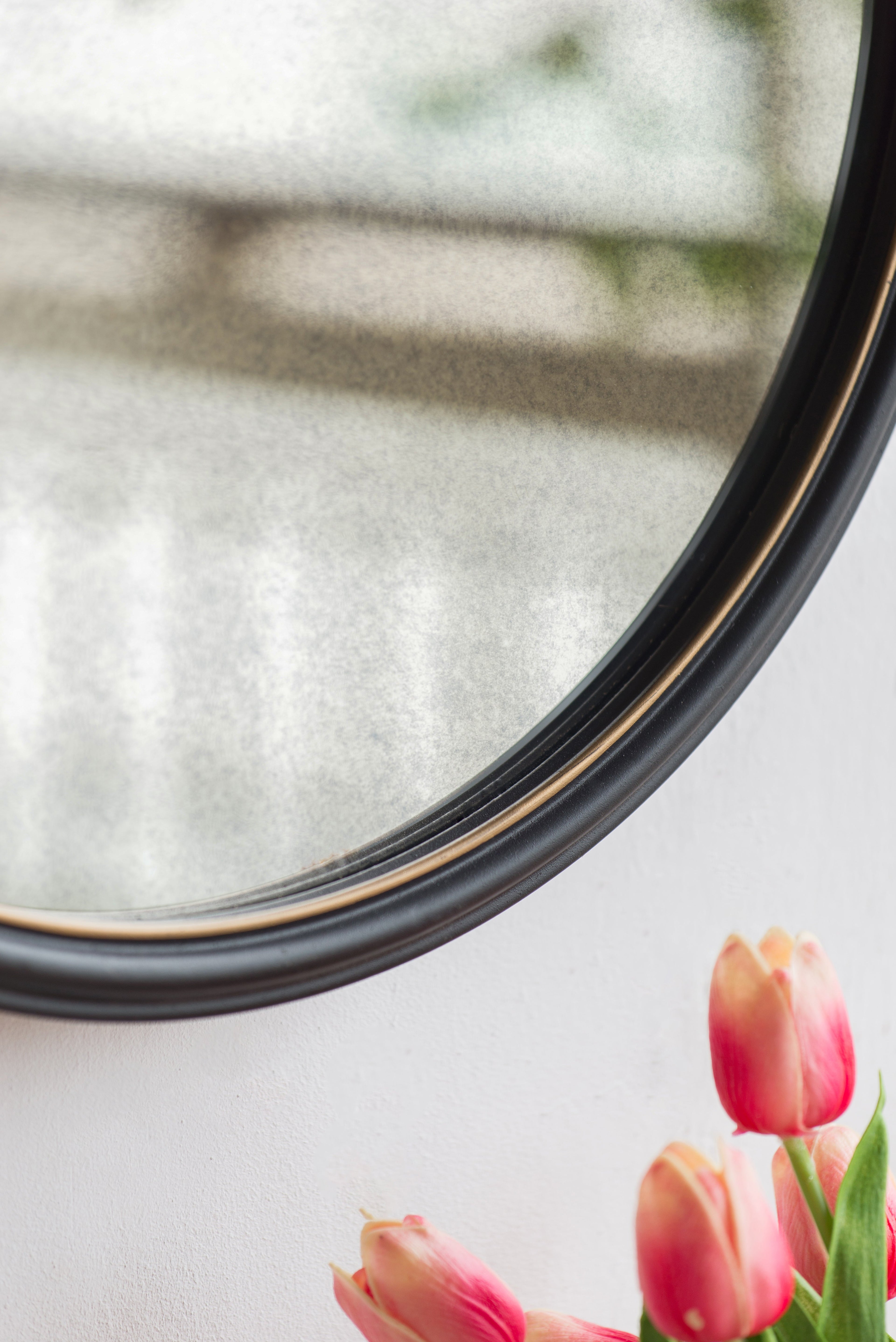 19.5" Wall Mirror with Round Metal Frame