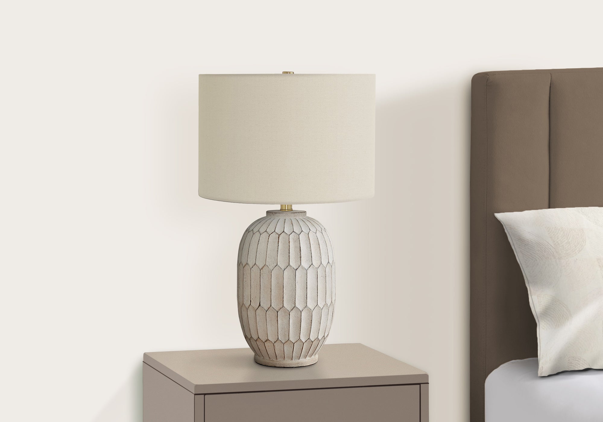 Pinecroft Resin Table Lamp