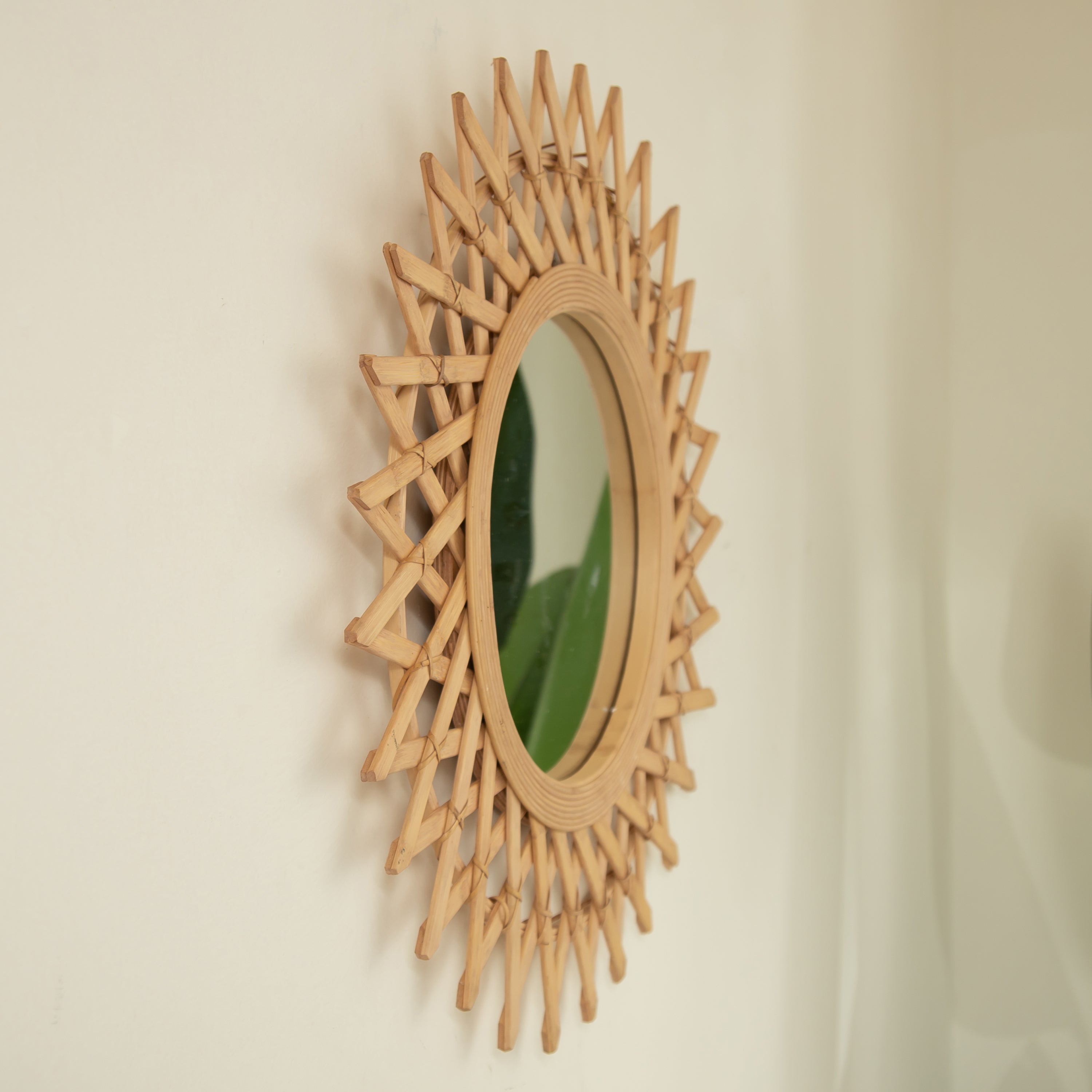 24'' Solana Round Bamboo Hemp Mirror