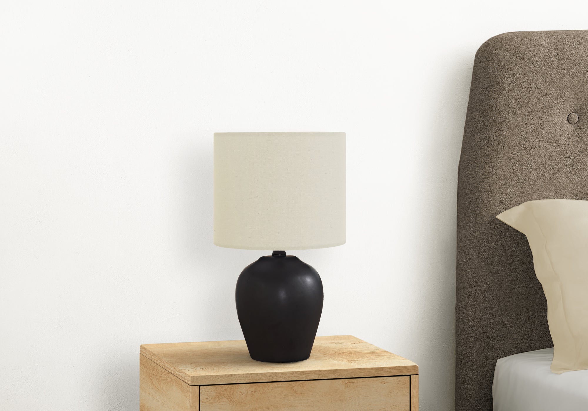Northfield Ceramic Table Lamp