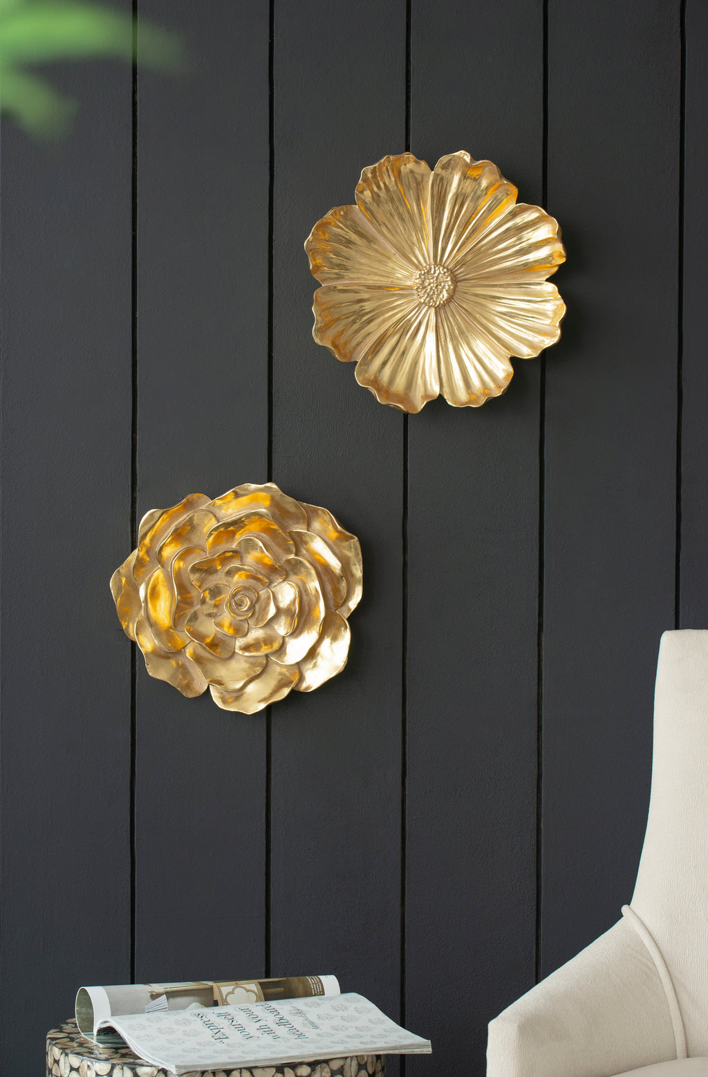 2-Piece Resin Rose Hanging Wall Decor