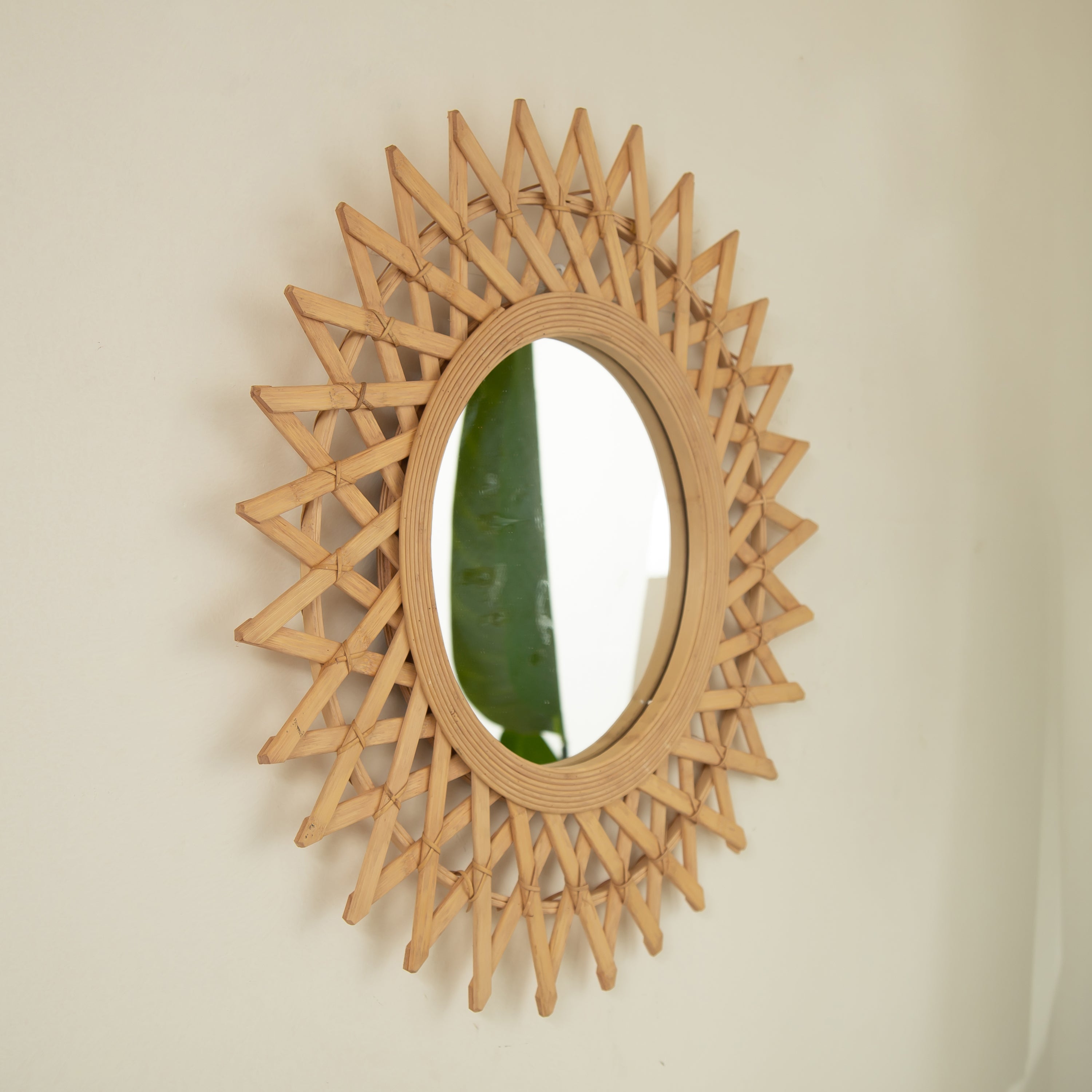 24'' Solana Round Bamboo Hemp Mirror