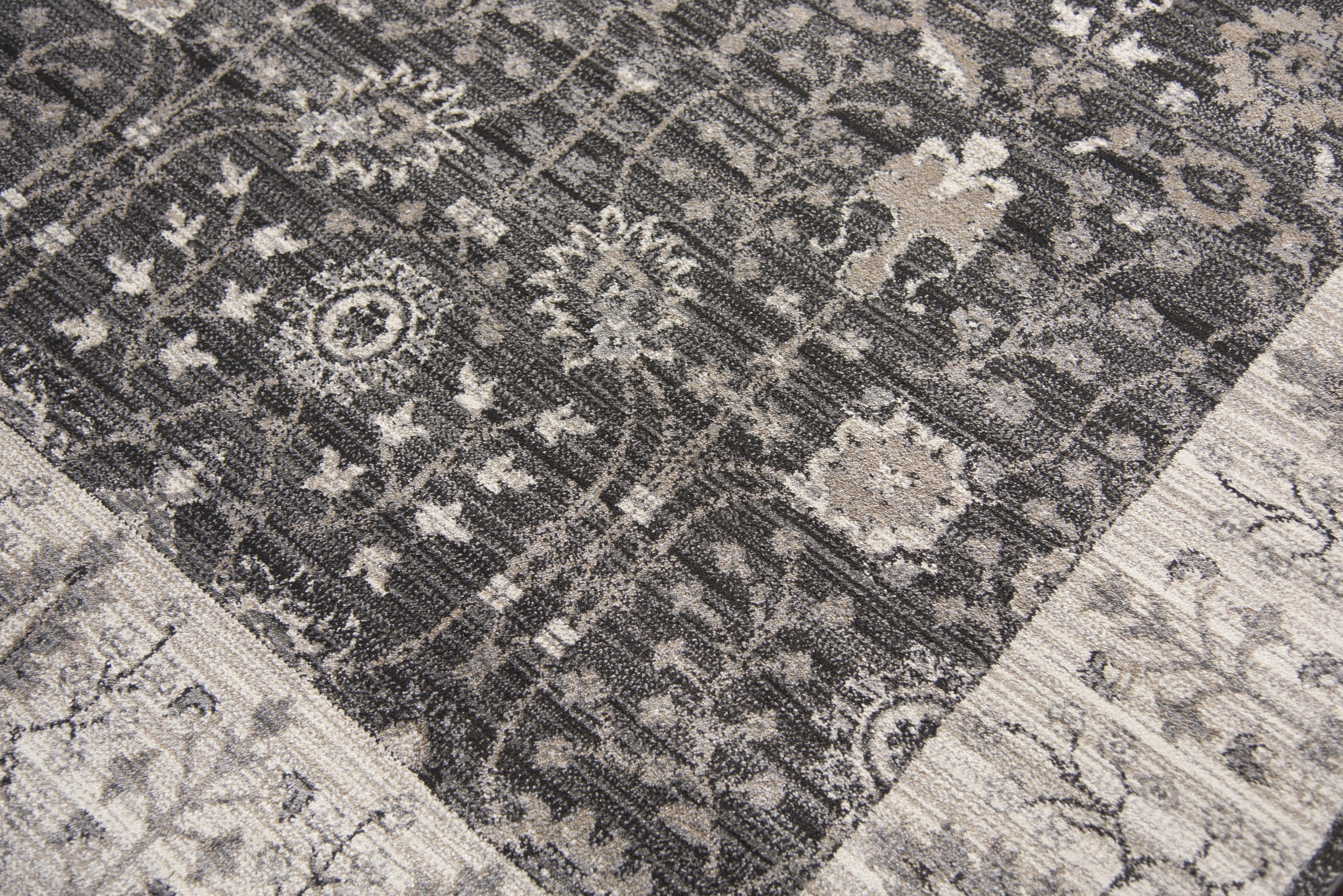 Power Loomed Floral/Border Rug