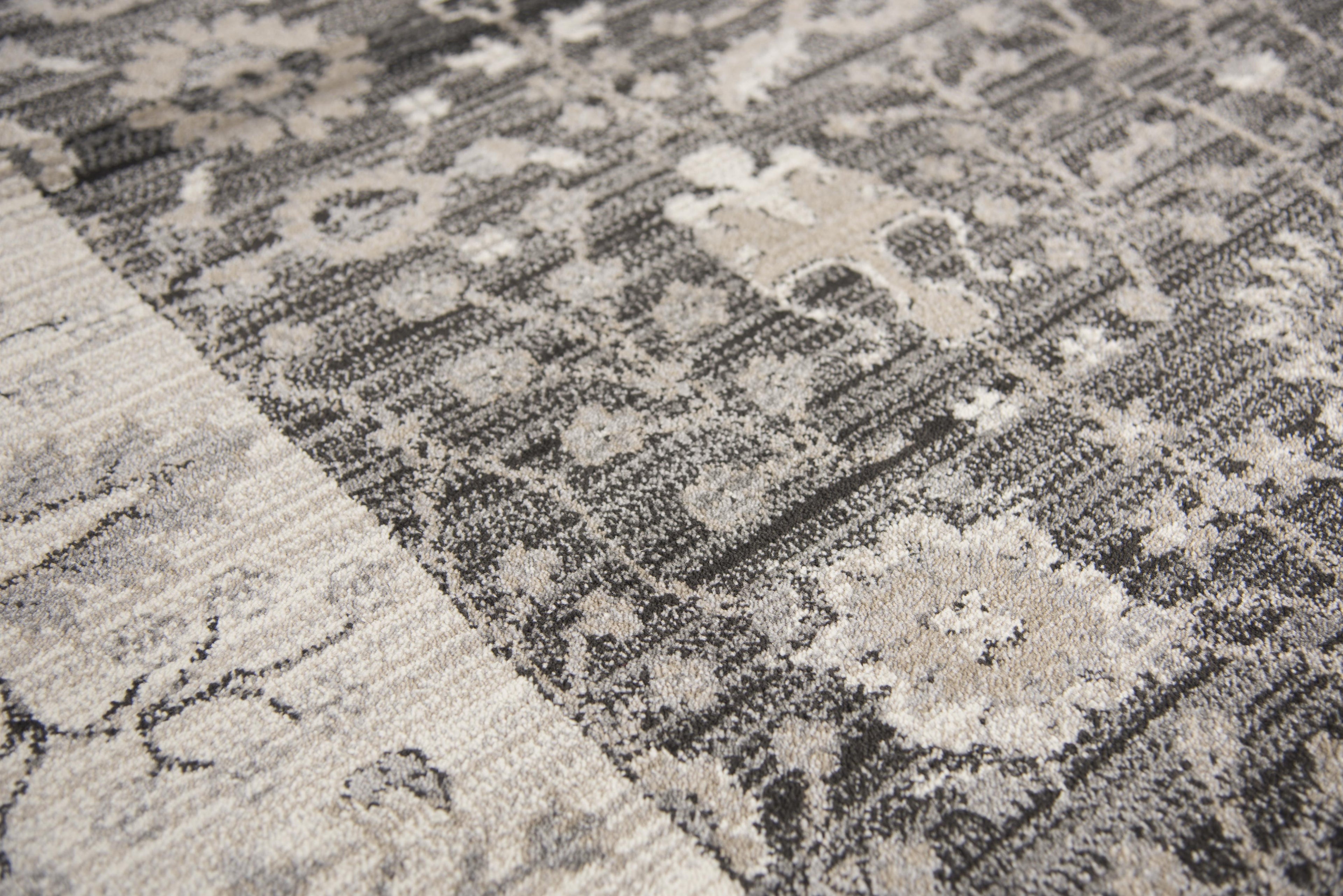 Power Loomed Floral/Border Rug