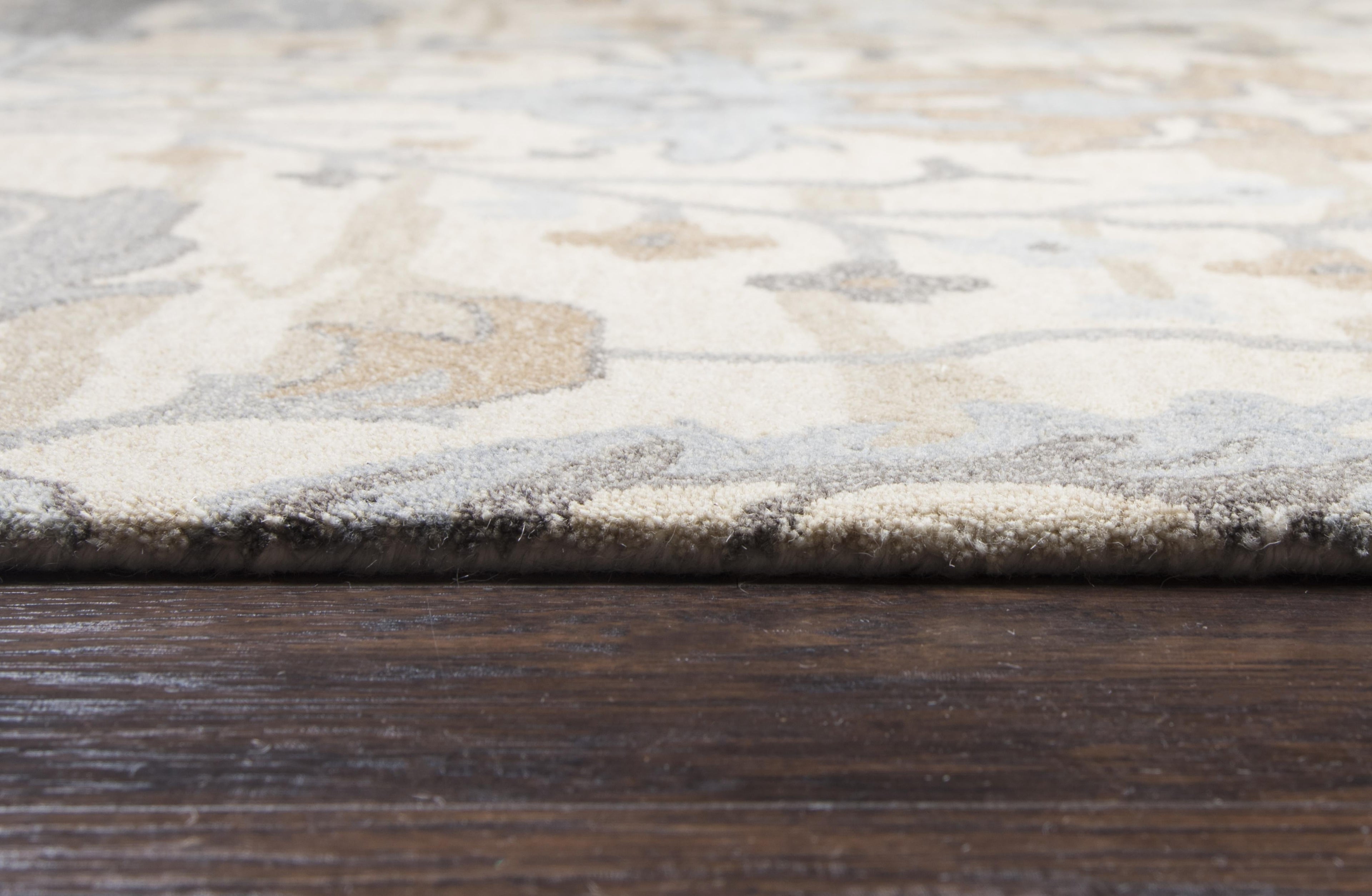 Hand Tufted 100% Wool Floral/Motif Area Rug