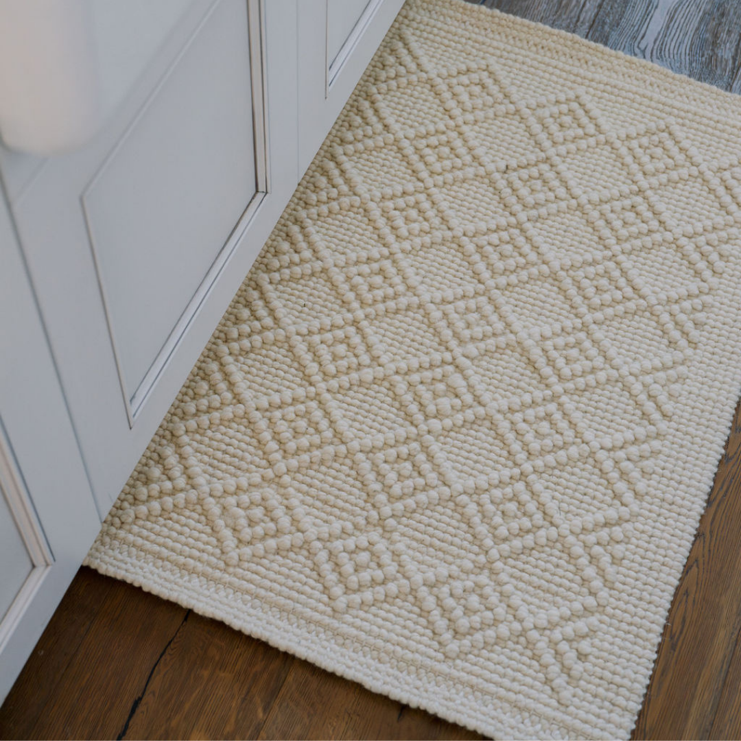 Handcrafted Sisal and Wool Diamond Loop Rug in Natural, 2 x 3