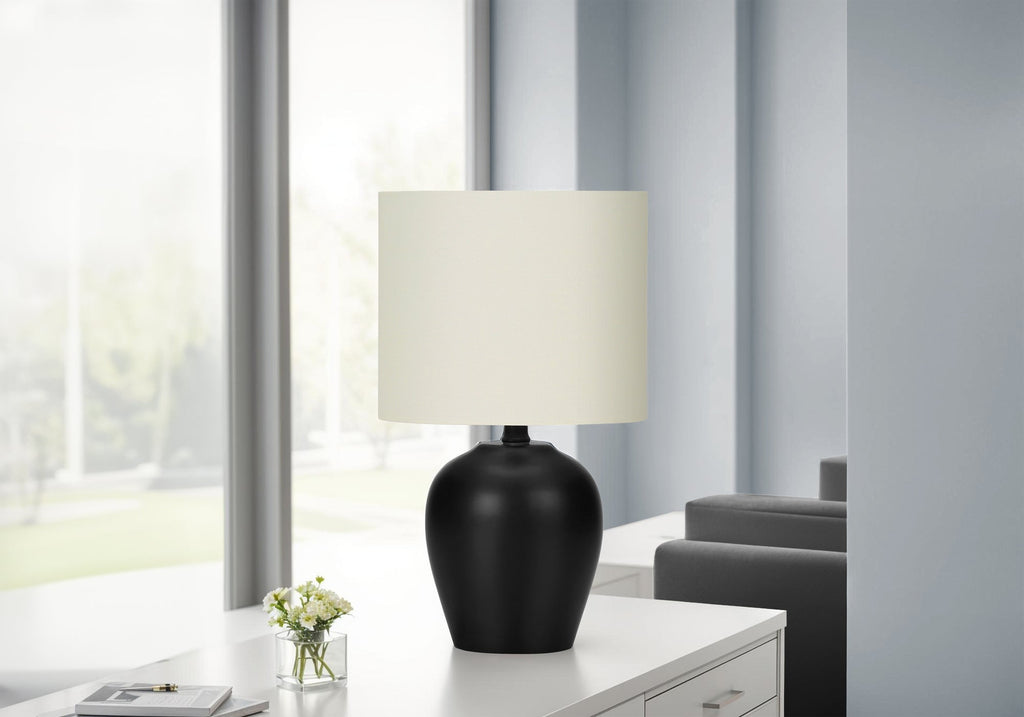Northfield Ceramic Table Lamp