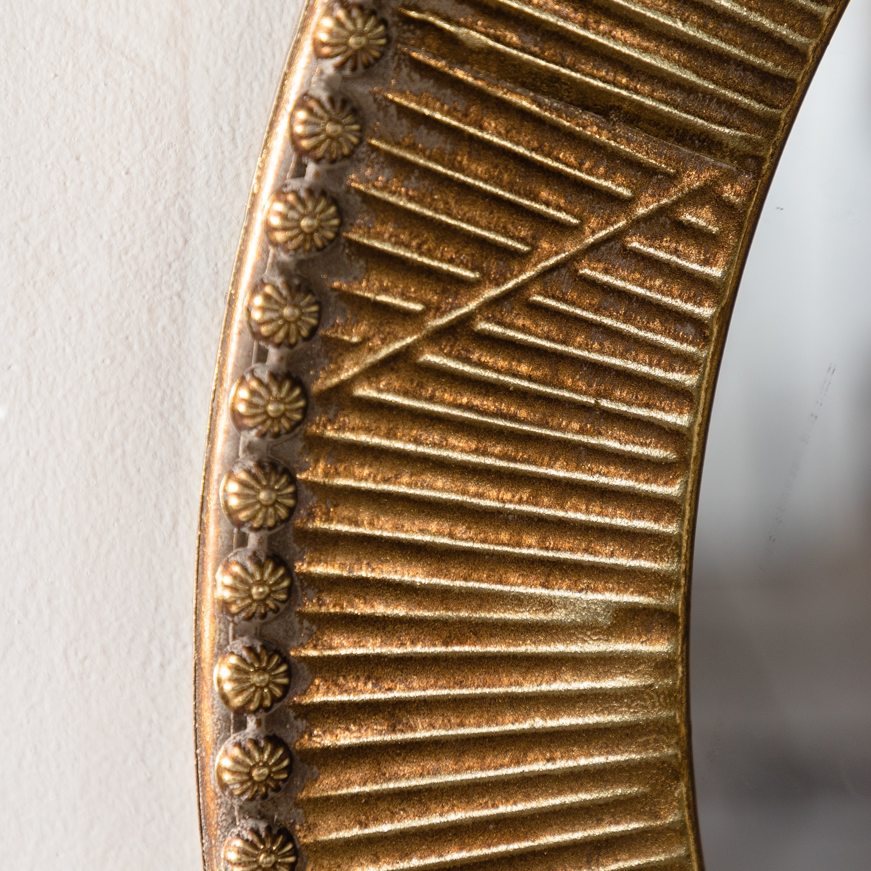 31.3" Gold Textured Round Wall Mirror