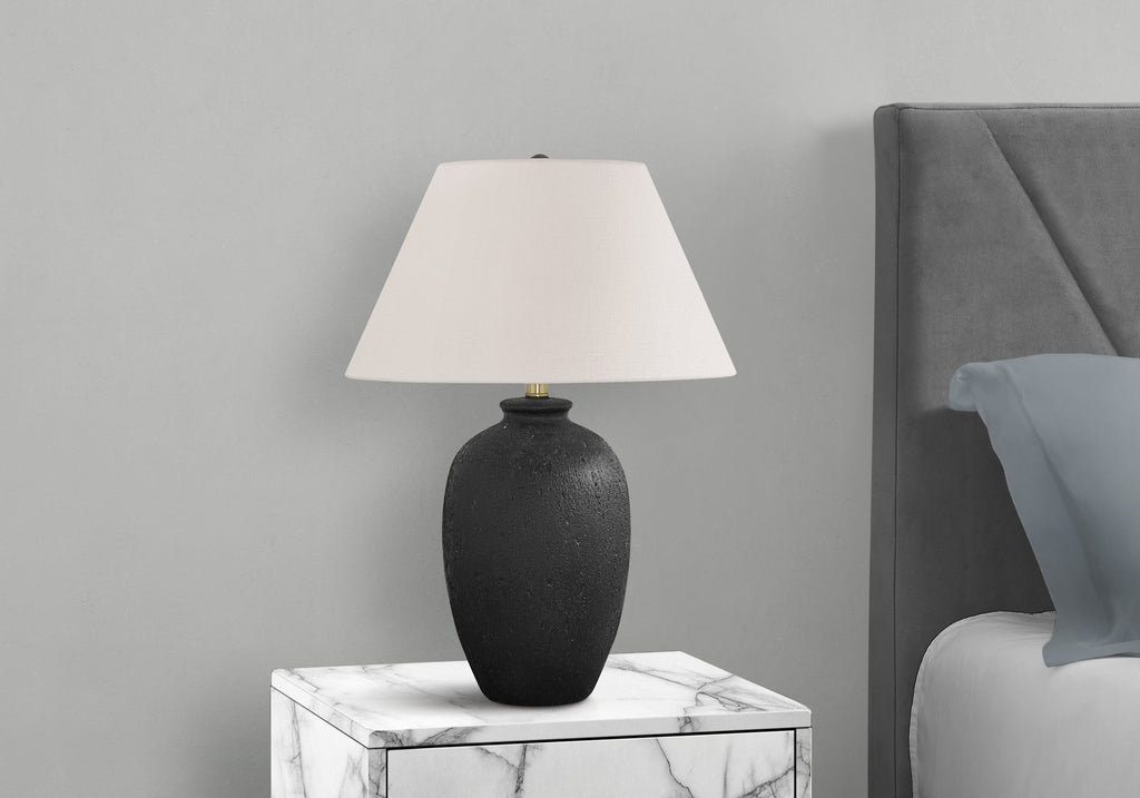 Briarwood Ceramic Table Lamp